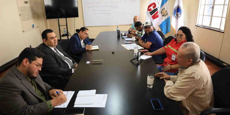 Diálogo con gremios de transporte busca mejorar atención y simplificar procesos