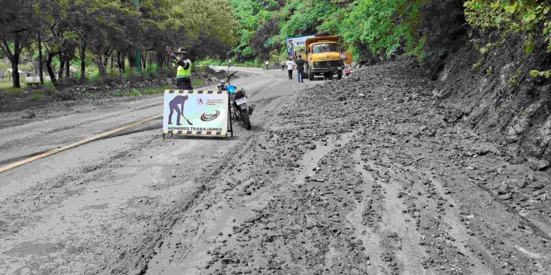 CIV responde con rapidez a emergencias viales provocadas por las lluvias