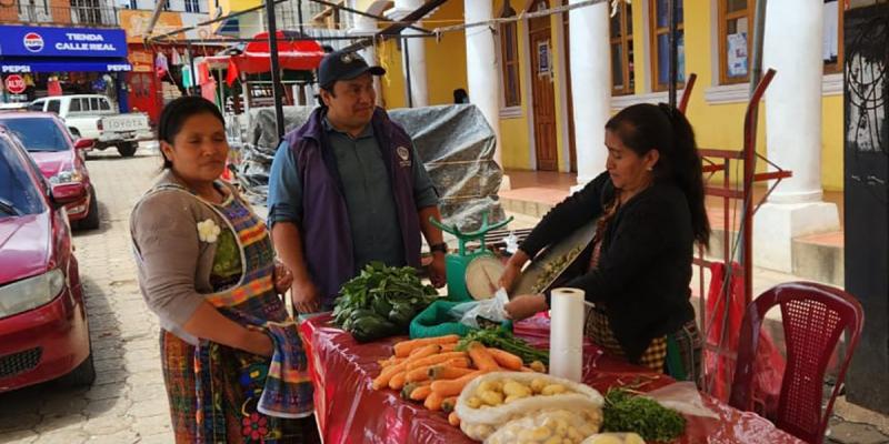 Patzité celebró su primera Feria del Agricultor
