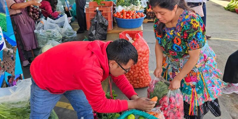 Quetzaltenango y Zacapa realizaron con éxito sus Ferias del Agricultor