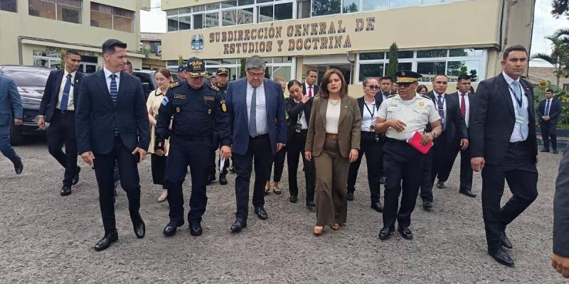 Refuerzan presencia policial y militar en zona fronteriza entre Guatemala y México