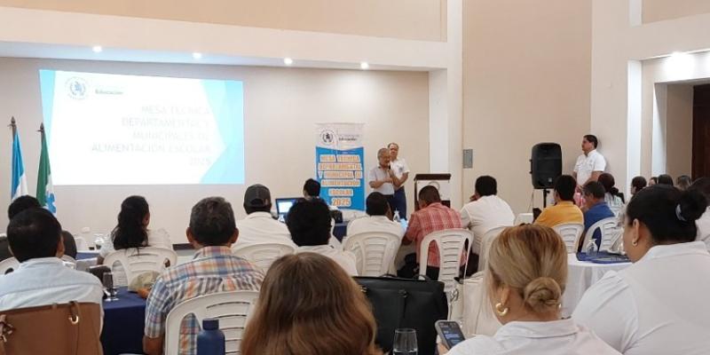 Impulsan Programa de Alimentación Escolar (PAE) en Retalhuleu