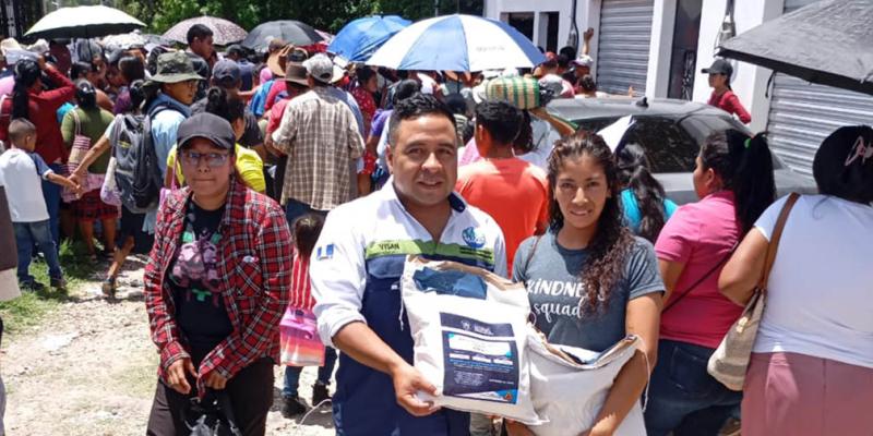 Agricultores de San Pedro Pinula, Jalapa reciben semillas de maíz mejorada