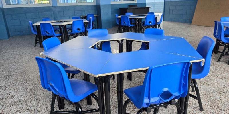 UCEE entrega mobiliario escolar para mejorar los entornos de aprendizaje en San Marcos