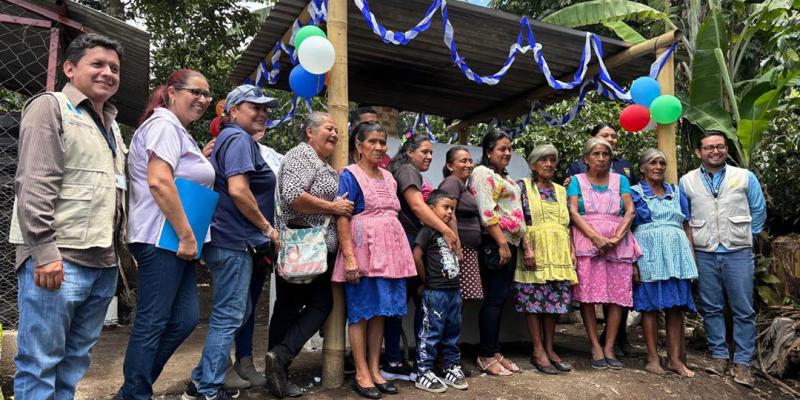 Mujeres rurales de Amatitlán capacitadas para emprender
