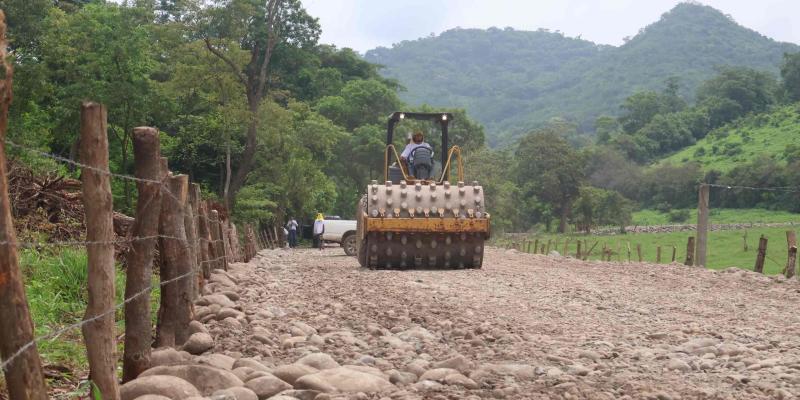 Mejoramiento de carretera en Pasaco beneficia a más de 10 mil vecinos