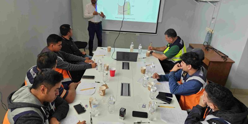 capacitación técnica especializada bajo el tema: “Coordinación de Protecciones Eléctricas en Baja Tensión”