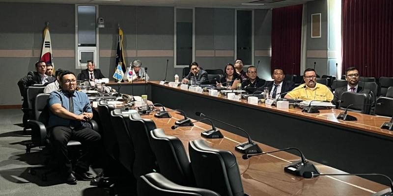 Profesionales del MAGA se capacitan en estudios de suelos en Corea del Sur