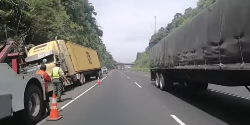 Provial atienden percance vial en Palín, Escuintla, sin personas heridas