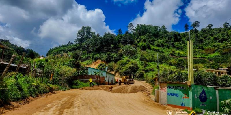 Más de 239 mil personas serán beneficiadas con mejoramiento de camino en Chimaltenango