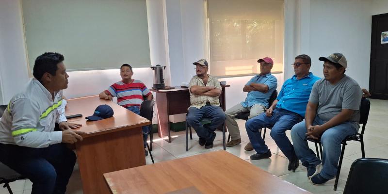  Reunión con representantes de los Consejos Comunitarios de Desarrollo (Cocodes) del municipio, reafirmando su compromiso de trabajar con un enfoque participativo y territorial.