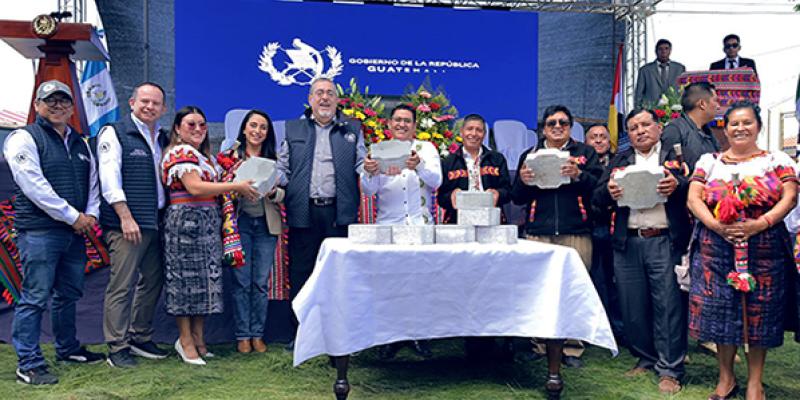 ENTREGA DE ADOQUINES 