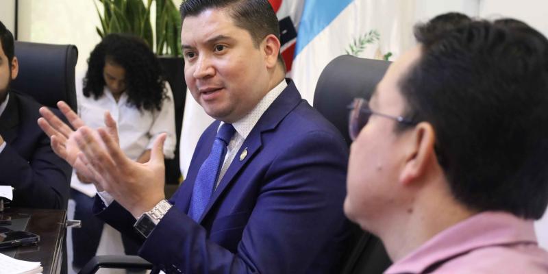 Gobierno coordina hoja de ruta para atender daños en viviendas tras sismos en Escuintla, Sacatepéquez y Jutiapa