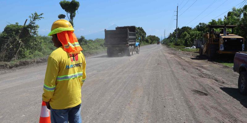 Nueva carretera en Escuintla conecta comunidades y genera oportunidades