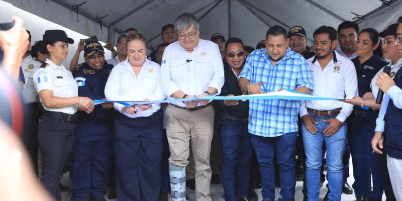 Se inauguran sedes policiales para fortalecer la seguridad del país