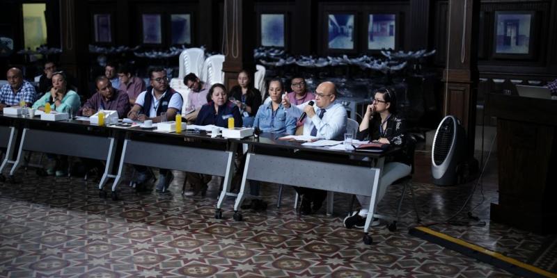 Entidades rectoras en proyectos de inversión pública dan seguimiento al proceso de emisión de avales.