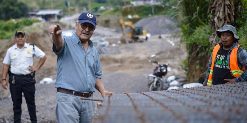 Avanzan los trabajos para habilitar desvío temporal en San Felipe, Retalhuleu.