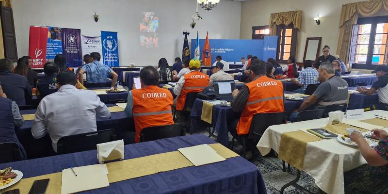 Durante la jornada se abordaron temas clave como género en la acción humanitaria, mapeo de albergues, mesas de trabajo, acuerdos y compromisos.