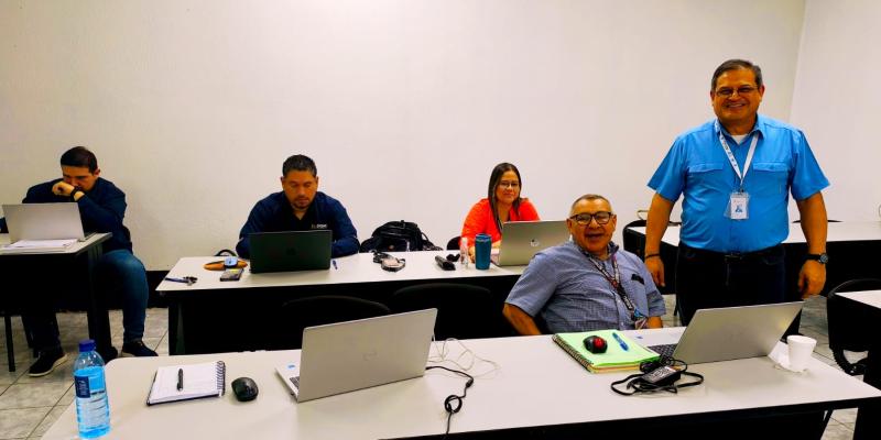 Durante la jornada, los participantes están profundizando en el marco regulatorio aplicable a estas operaciones