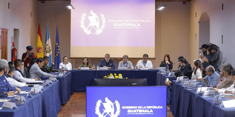 Presidente Arévalo inicia el proceso de instalación de Gobierno Departamental en Sacatepéquez