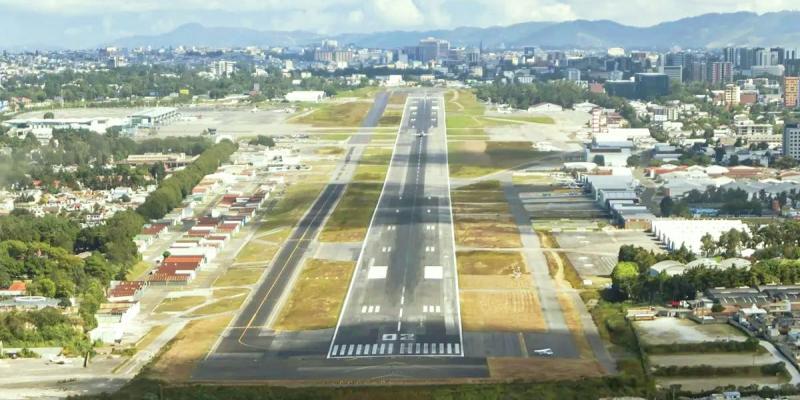 En la actualidad, once aeródromos distribuidos estratégicamente en distintos puntos del país operan bajo la administración de la DGAC