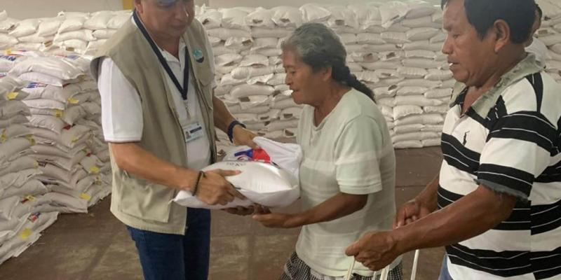 Entrega de alimentos beneficia a 4304 familias en Mazatenango