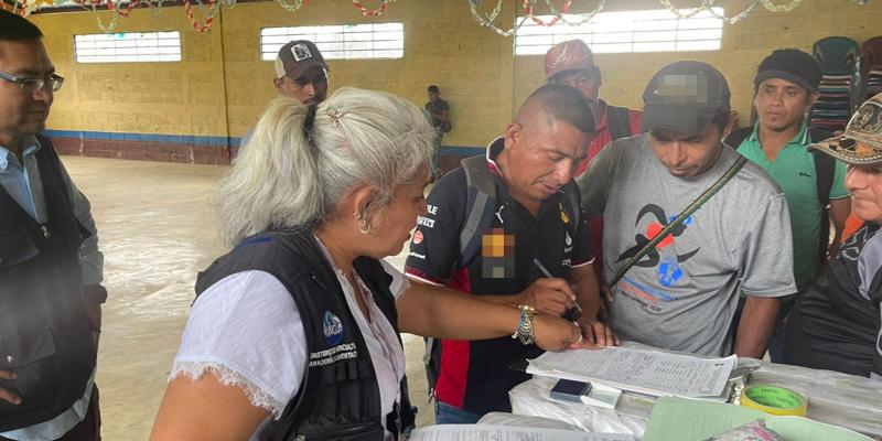 Familias rurales reciben alimentos por su esfuerzo comunitario