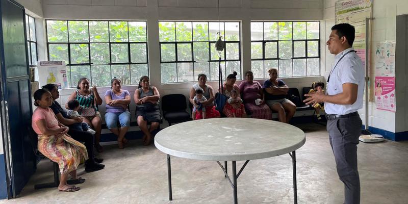 Madres de Retalhuleu reciben capacitación de hábitos alimenticios saludables