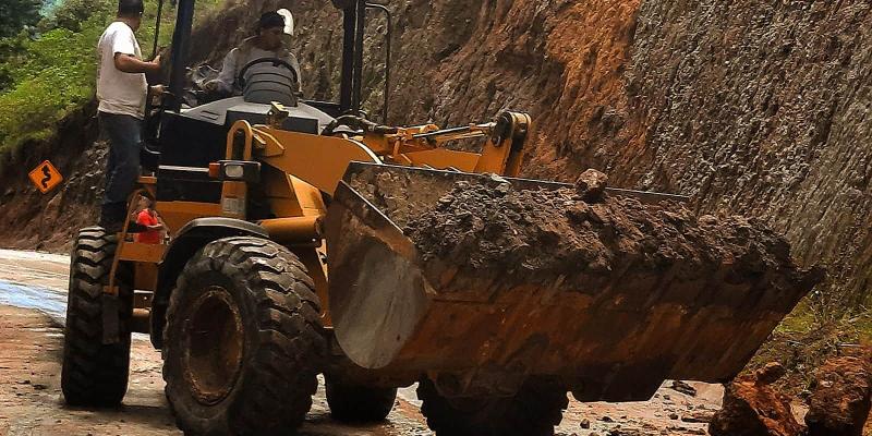 CIV ha atendido 343 emergencias entre derrumbes, deslaves y daños en puentes 