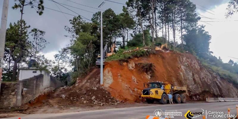 Construimos una carretera que transformará la vida de miles de familias en Alta Verapaz