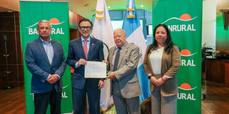 Estado de Guatemala recibe título de acciones de la serie “A”