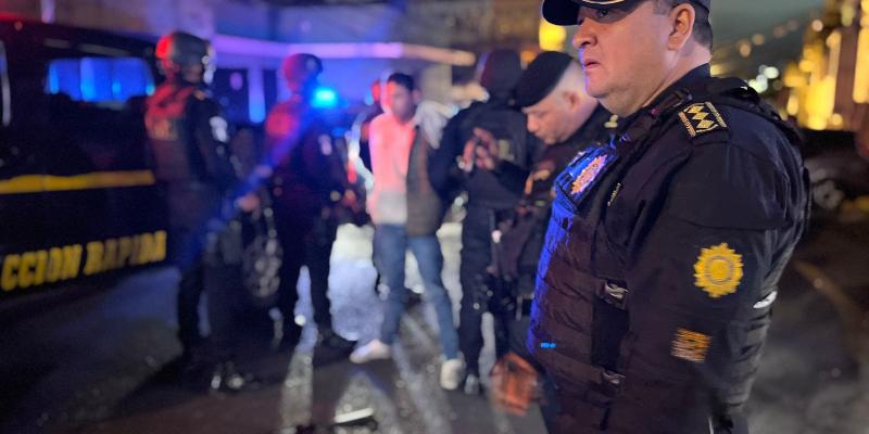 Rápida acción policial permite captura de hombre armado en zona 3 capitalina