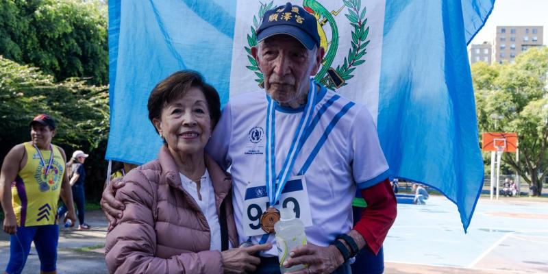 atleta máster de 89 años que corrió la Carrera Independencia 2025