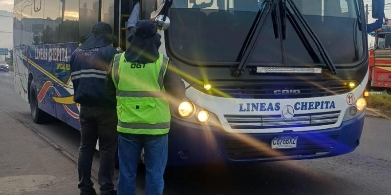 La nueva DGT y Provial realizan operativo de control vehicular en ruta hacia occidente