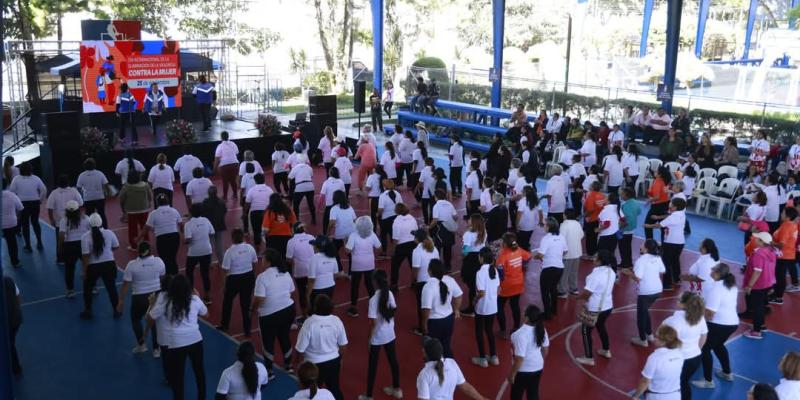  Torneo de Baile Latino del Programa Sustantivo Mujer