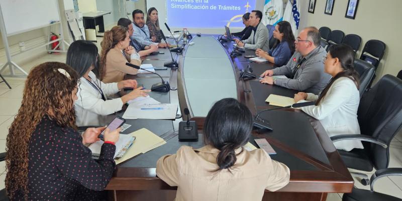 Como parte de este esfuerzo, autoridades de la DGAC sostuvieron un encuentro con la Comisión de Gobierno Abierto Electrónico