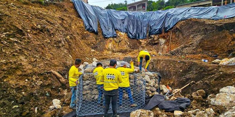 Covial trabaja en la construcción de muro de gaviones en Alta Verapaz para proteger a los usuarios de la Ruta Nacional 5