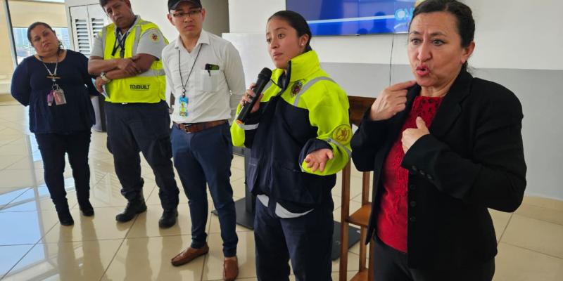 Un aeropuerto que también habla con las manos: DGAC impulsa la inclusión en AILA