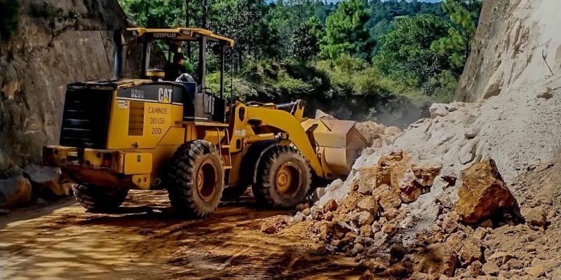 Caminos y Municipalidad de Santa Cruz del Quiché atienden emergencia 