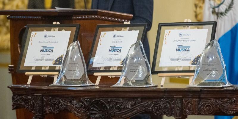 Premio a la Trayectoria y Aportes al Desarrollo de la Música
