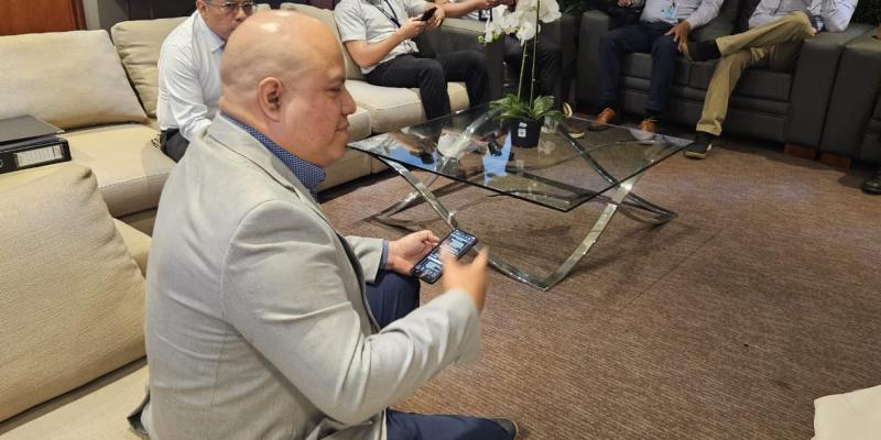 El objetivo de esta visita es revisar y fortalecer los procedimientos de seguridad operacional y de protección de la aviación civil, conforme a la reglamentación nacional y a los estándares internacionales AVSEC 