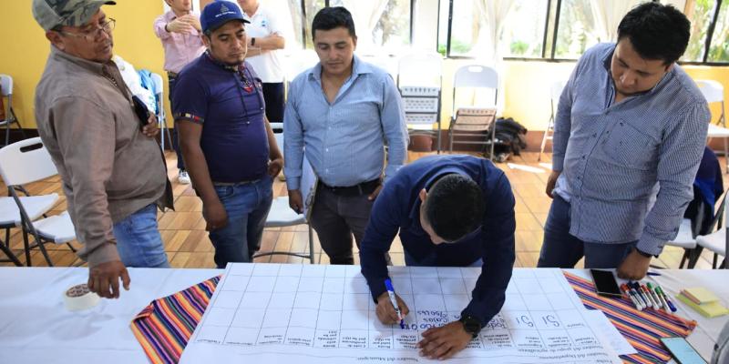 Agricultores familiares se capacitan para producir con enfoque de mercado y mejorar sus ingresos