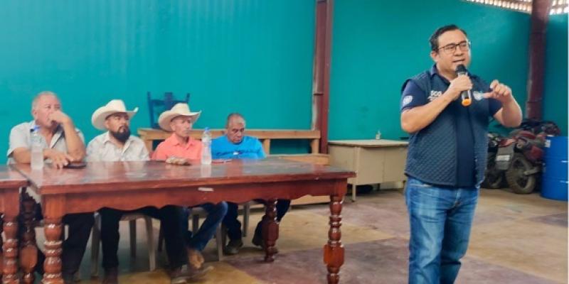El delegado departamental del MIDES, David de León Reyes intervino para informar a los presentes que en los próximos días llegará a ese municipio el equipo de censistas. Esto con el objetivo de implementar el RSH, herramienta esencial para conocer y comprender las condiciones de vida de los hogares. 