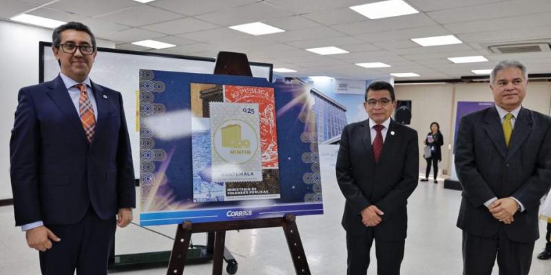 CIV se une a conmemoración de 200 años de servicio con emisión de sello postal bicentenario