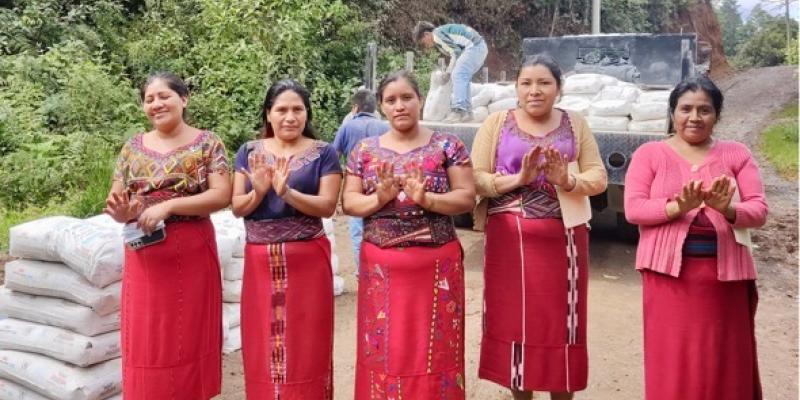 Las familias que ahora cuentan con piso de concreto en la cocina van a mejorar sus condiciones de vida en cuanto a salud y nutrición. Sustituir pisos de tierra puede reducir entre 2 y 4 puntos porcentuales del Índice de Pobreza Multidimensional (IPM).