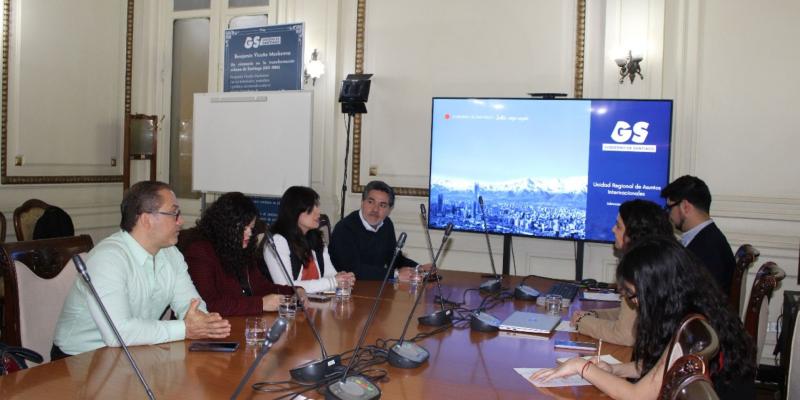 La delegación de SEGEPLAN se reunió con el Gobierno Regional Metropolitano de Santiago (GORE), 