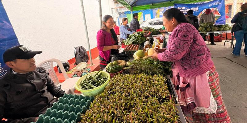 Feria del Agricultor logra promoción de la producción de Totonicapán