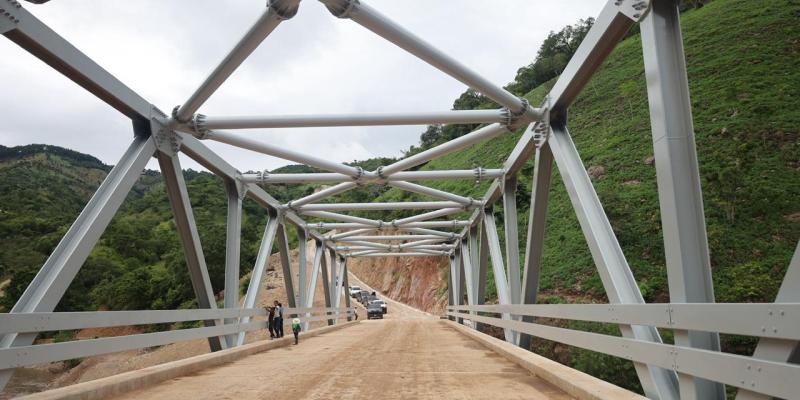Ministro supervisa obras que fortalecen la conectividad y el desarrollo en Chiquimula