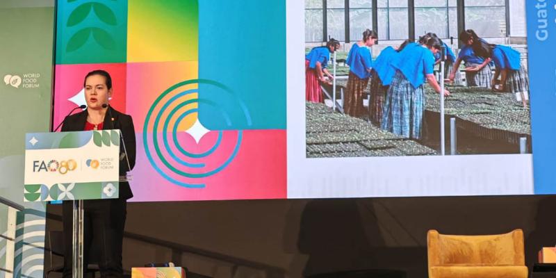 Ministra Rivera Dávila presenta programas de inversión en Roma