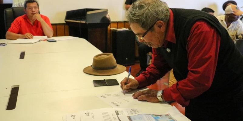 Fopavi entrega 104 certificaciones de vivienda a familias de Huehuetenango